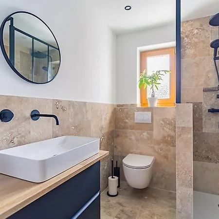 Superbe Appartement, Terrasse Et Parking Privatif